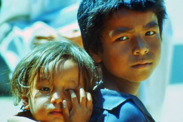 Kinder in Nepal