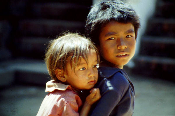 Kinder in Nepal