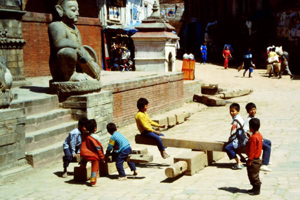 Kinder in Nepal