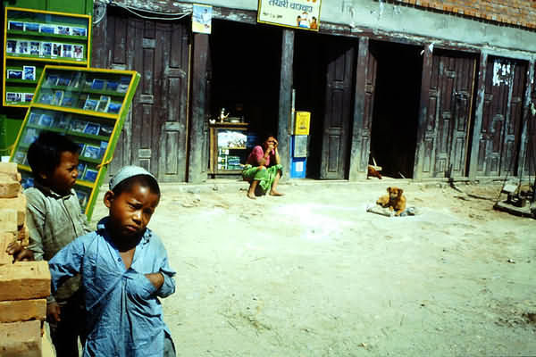 Kinder in Nepal