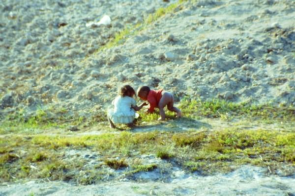 Kinder in Nepal